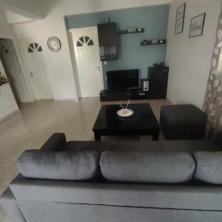 Nickthegreekapartment *